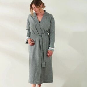 Coyuchi Gray Textured Wrap Robe with White Cuff Detail